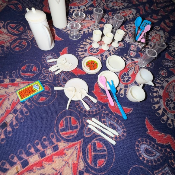 VTG Colorful Dollhouse Kitchen Set - Picture 3 of 9